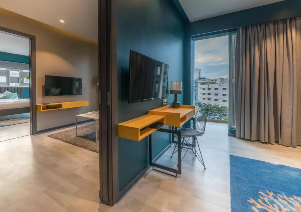 Hotel B plus L