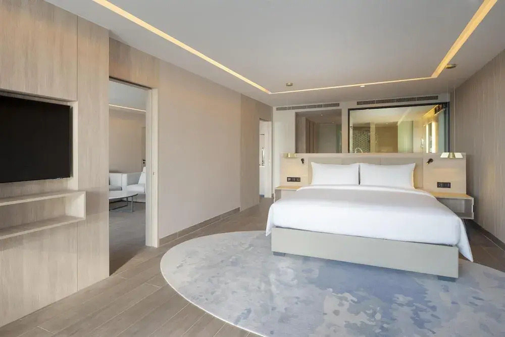 Radisson Blu Resort, Phuket Mai Khao Beach