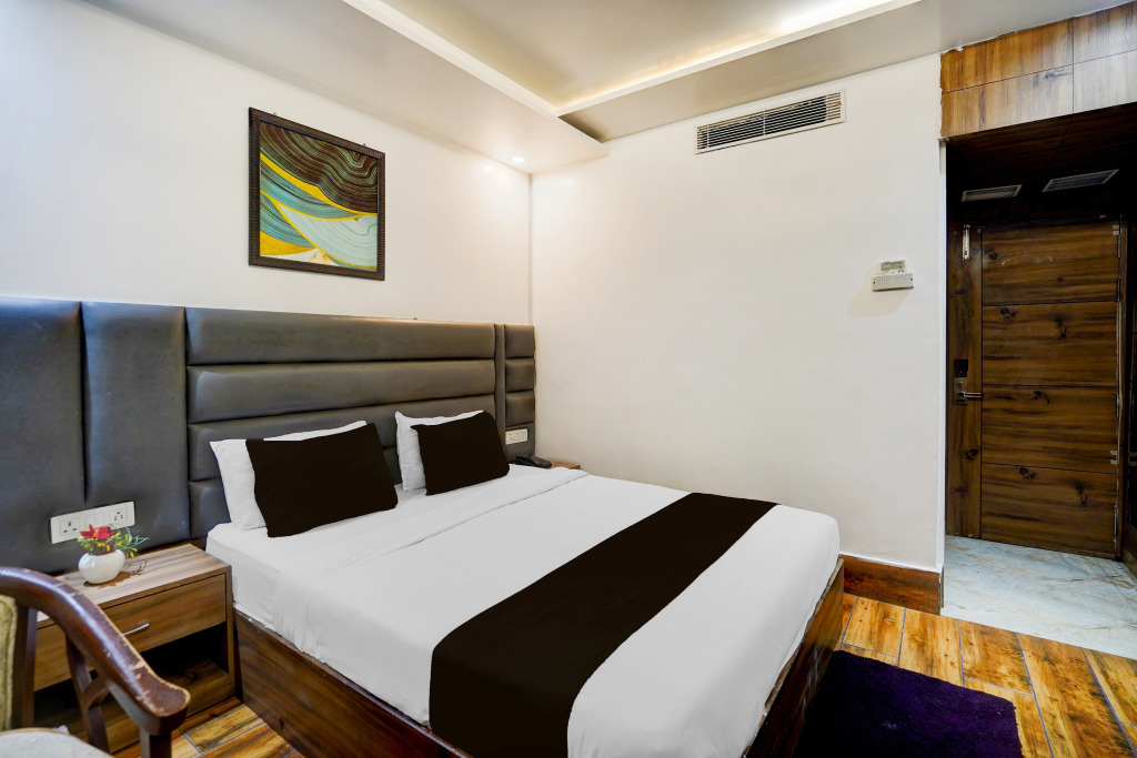 Super OYO Townhouse Prayagraj Central Bus Terminal Formerly Hotel Four View