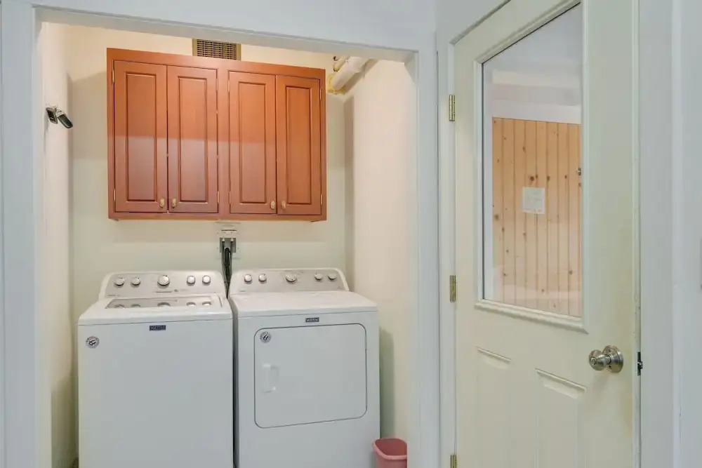 Waterfront Deer Isle Apartment w/ Fire Pit