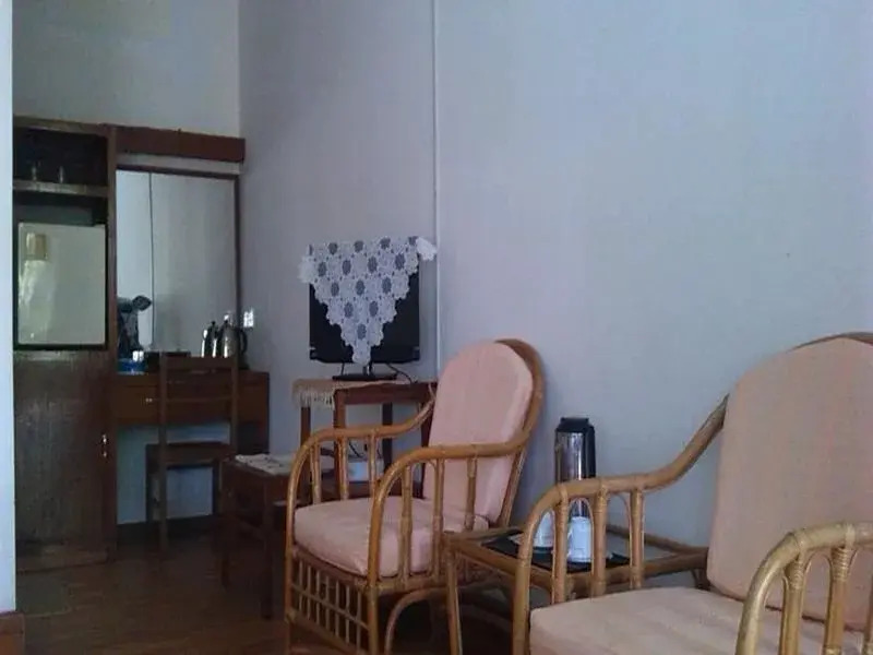 Lawkanat Hotel