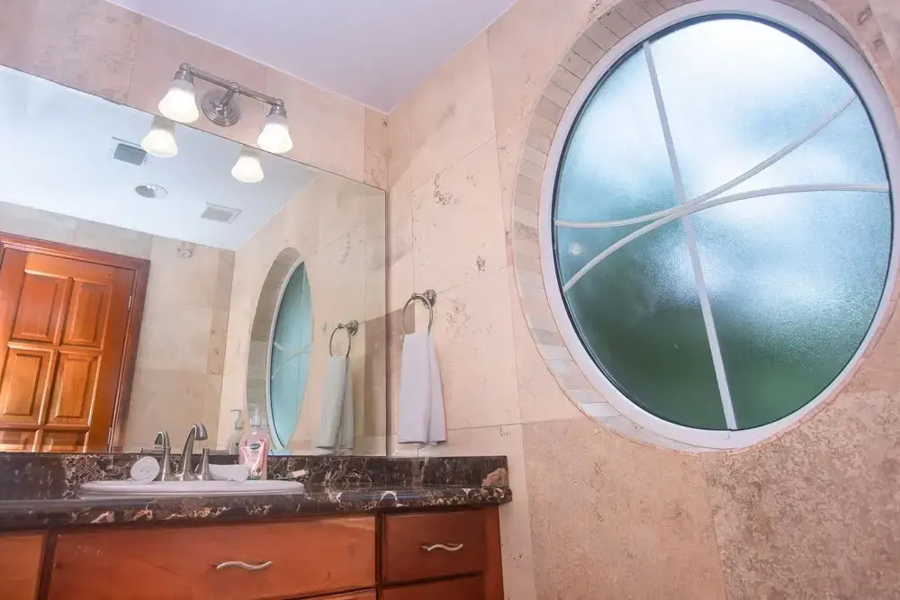 Lawson Rock - Seahorse 105 2 Bedroom Condo by RedAwning