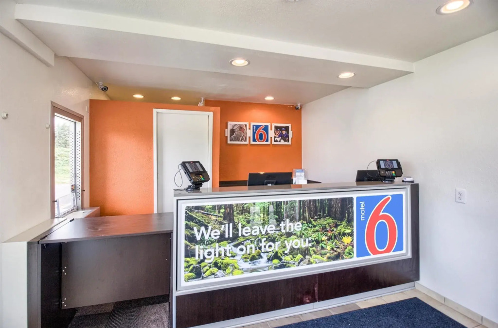 Motel 6-Everett, WA - South