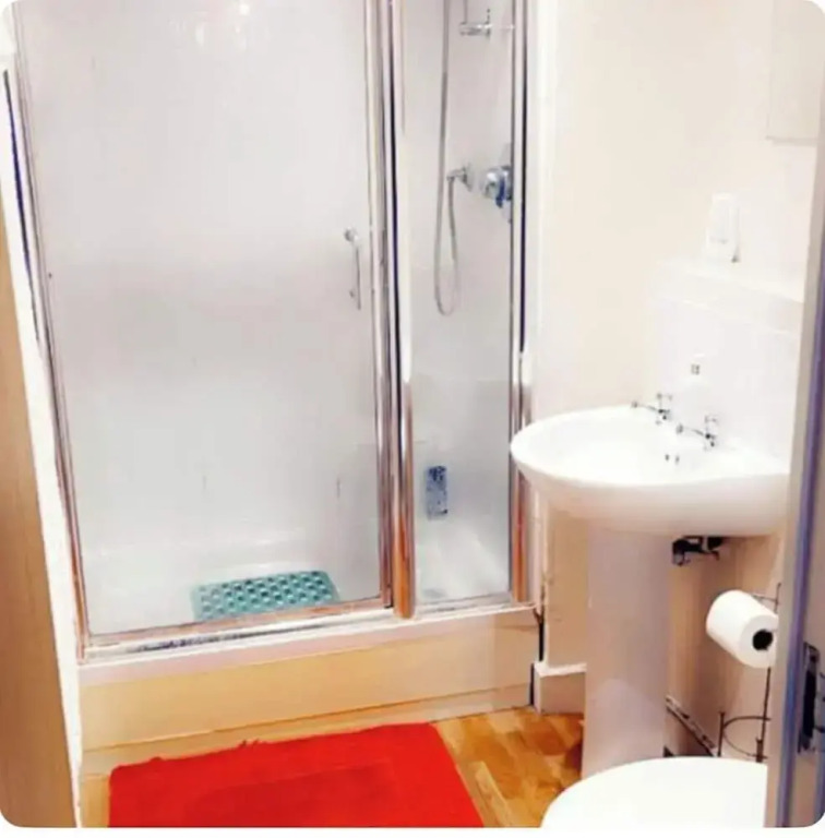 4 Guests - Petok - Parking - 35min Central London