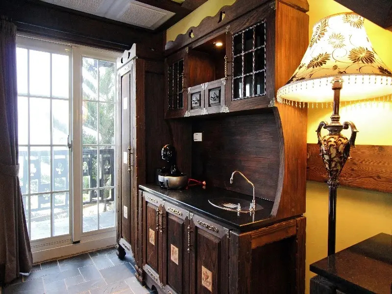 Tudor Villa
