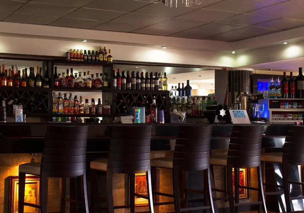 Best Western The Island Hotel