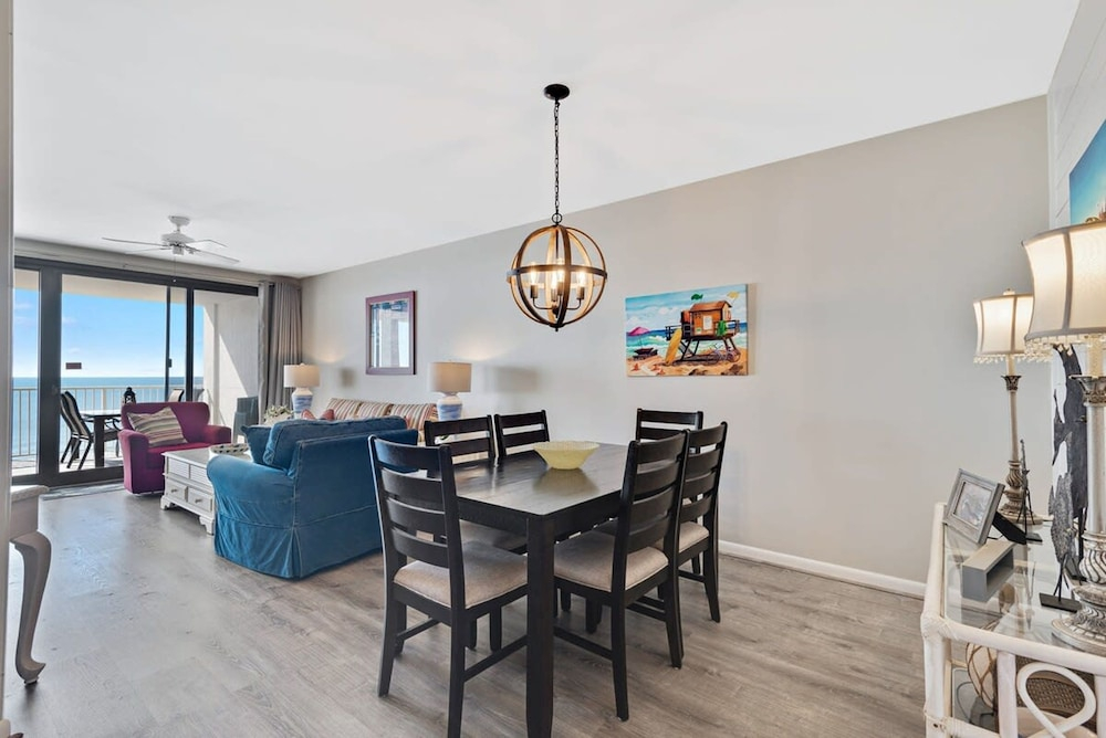 Windward Pointe 1104 Free Chair and Umbrella Rental 3 Bedrooms Sleeps 10