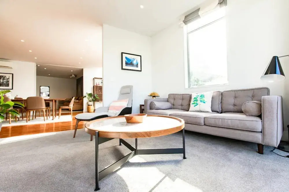 Luxury 4 Bedroom Home With Private Cinema