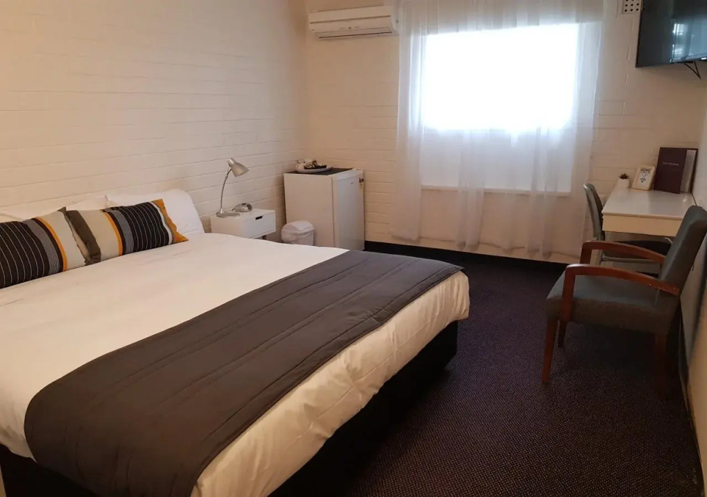 Morphett Arms Hotel
