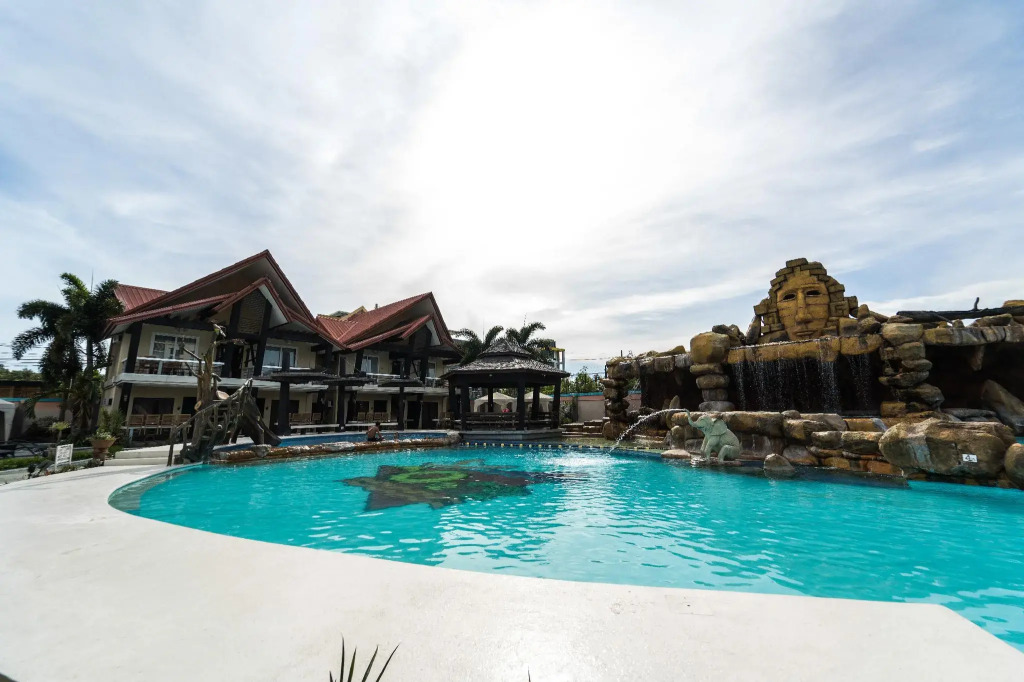MO2 Westown Hotel Iloilo