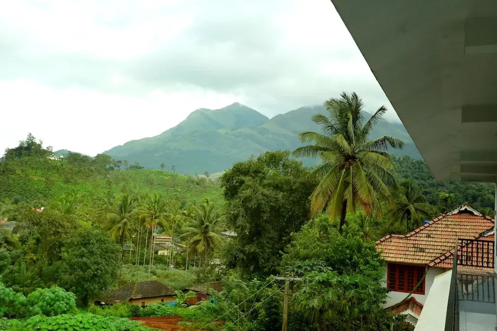 OYO 16963 Home Mesmerizing View 2BHK Vythiri