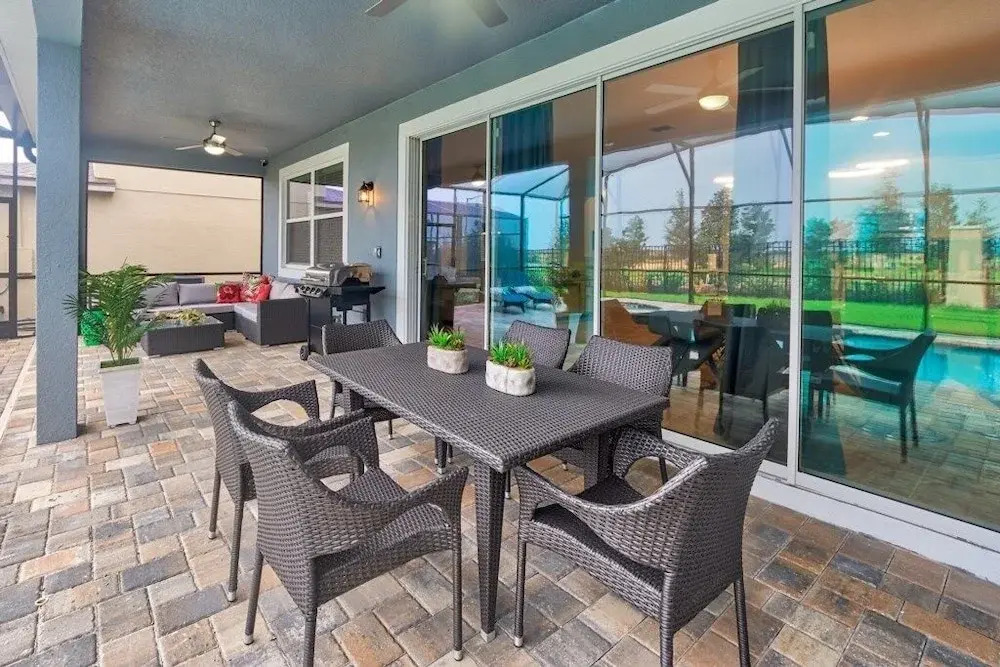 H2u - Penelope Pitstop - So9047 5 Bedroom Home
