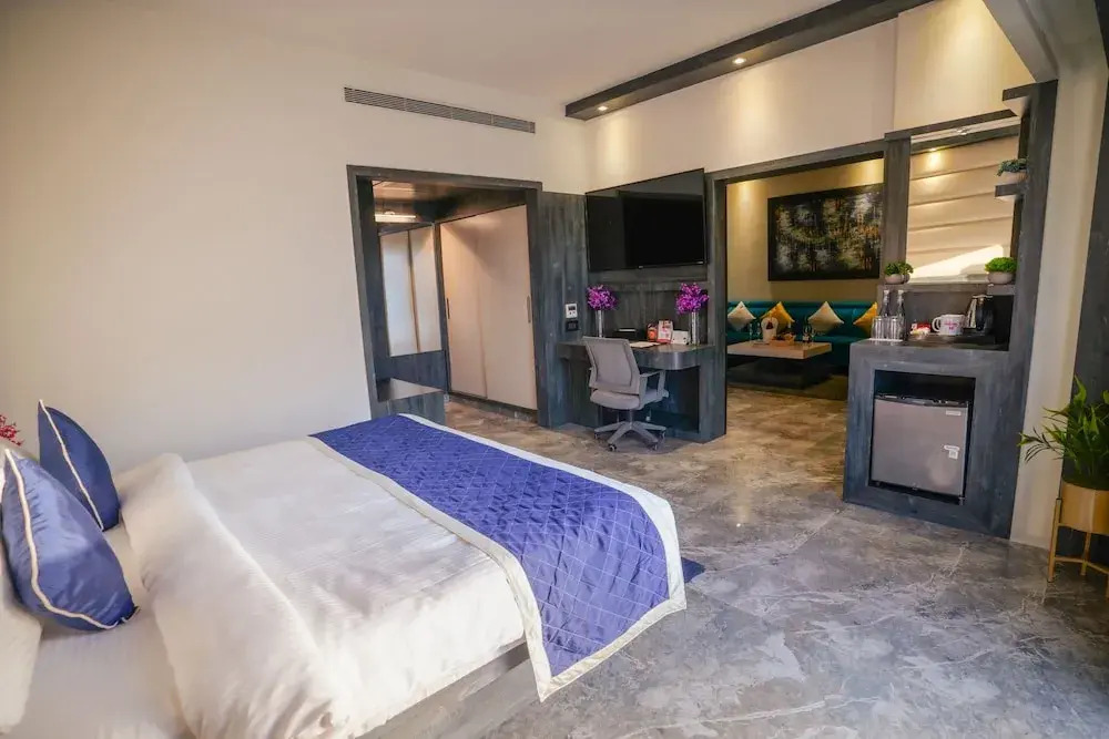 Hotel Swarn Towers