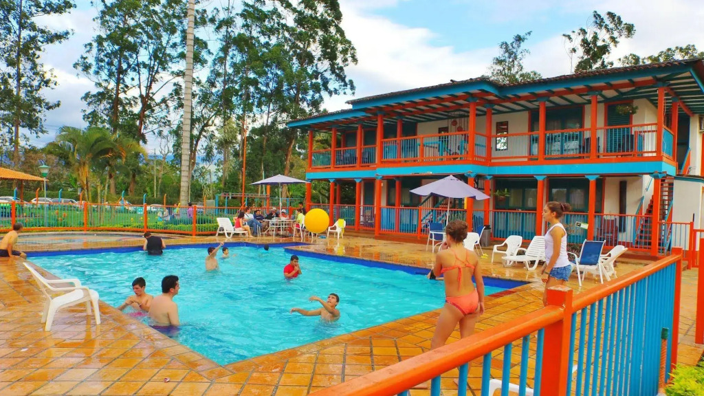 Hotel Campestre La Tata