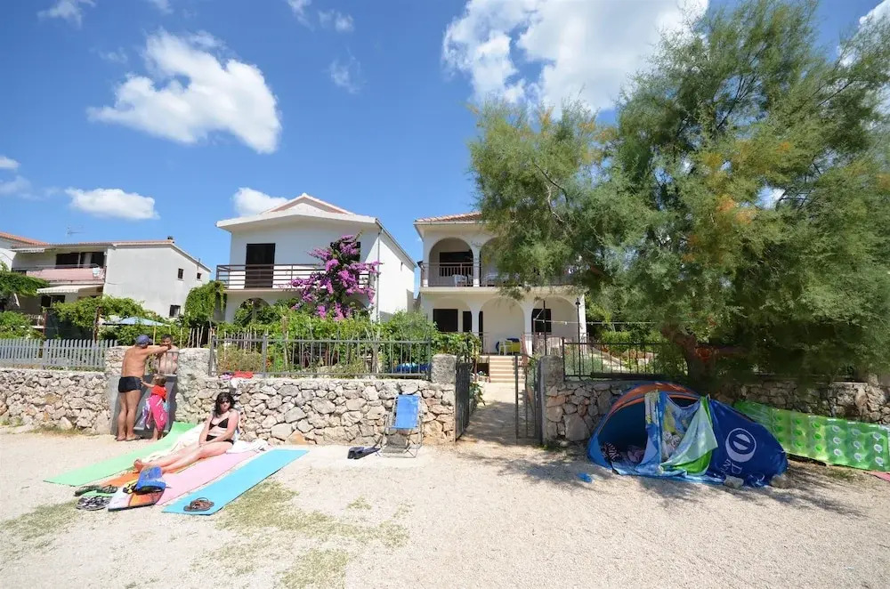 Apartment Ante