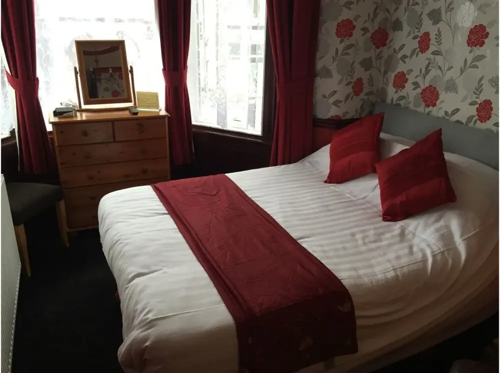 Valdene Hotel