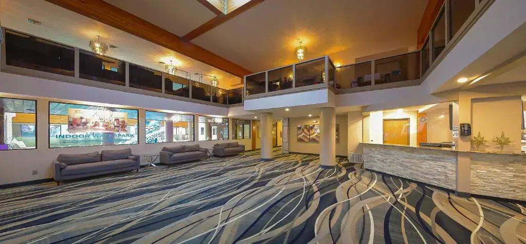Grand Marquis Waterpark Hotel & Suites