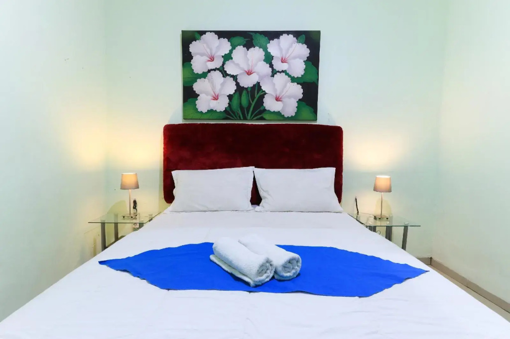 Labuana Homestay and Cafe Garden Makassar