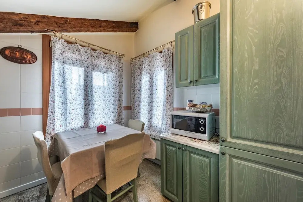 Emanuela's Flat