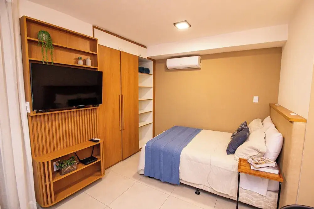 Studio no Centro com Academia Piscina e Varanda