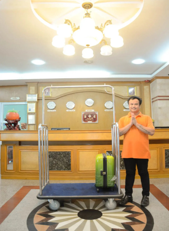 Submukda Phoomplace Hotel
