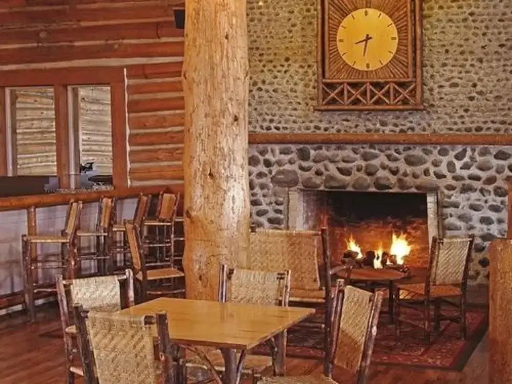 Lake Lodge