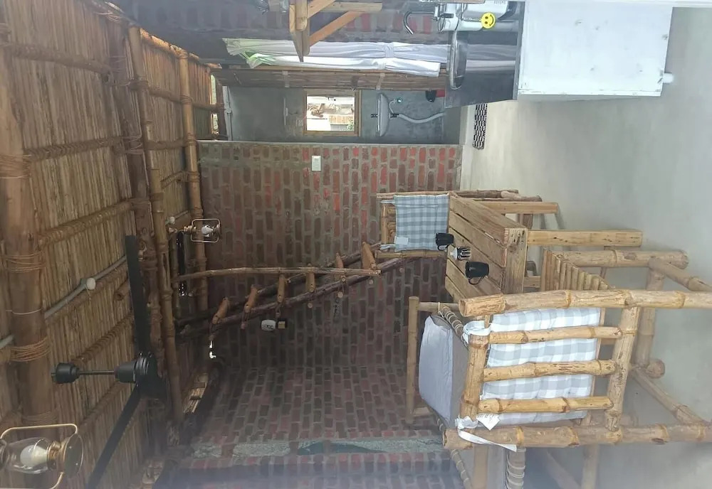Huts Life Home Stay