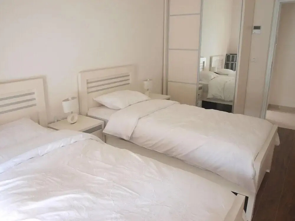 MBH3 - 12 Maavar Beit Haknesset - Jerusalem-Rent