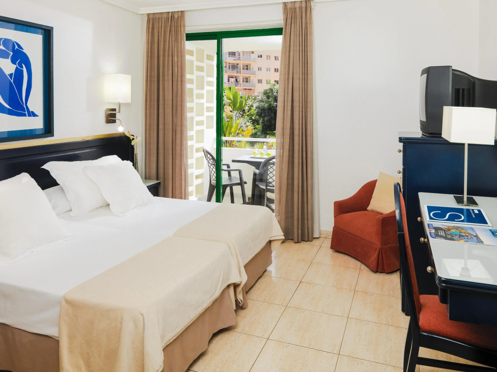 Отель H10 Tenerife Playa