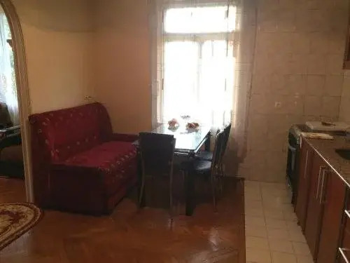 Mzıurı House 1