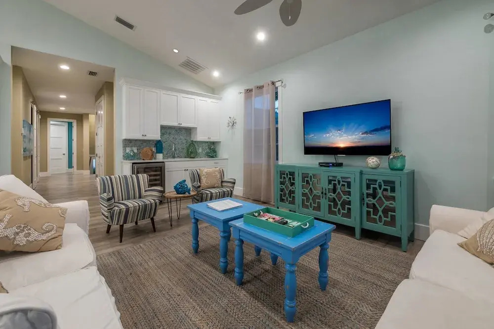 Southern Exposure Apartment 5