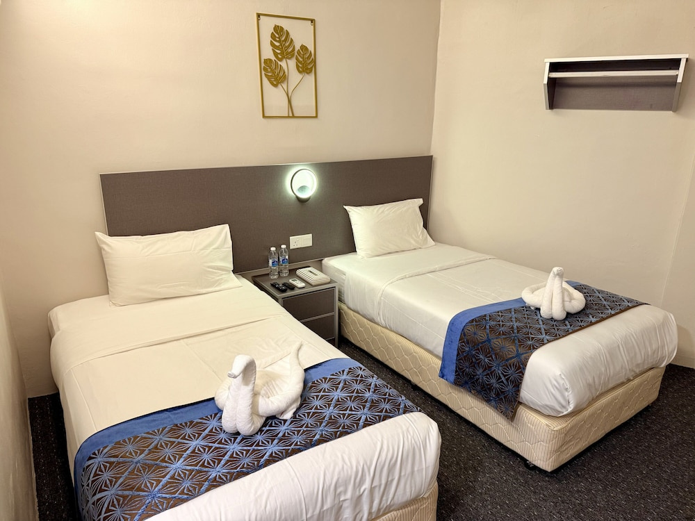 Capital O 91281 Hotel First Garden By Kr Cosmos