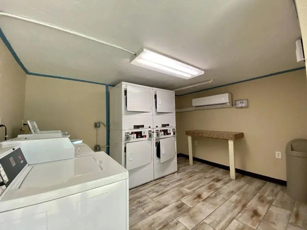 Meridian Plaza 1002