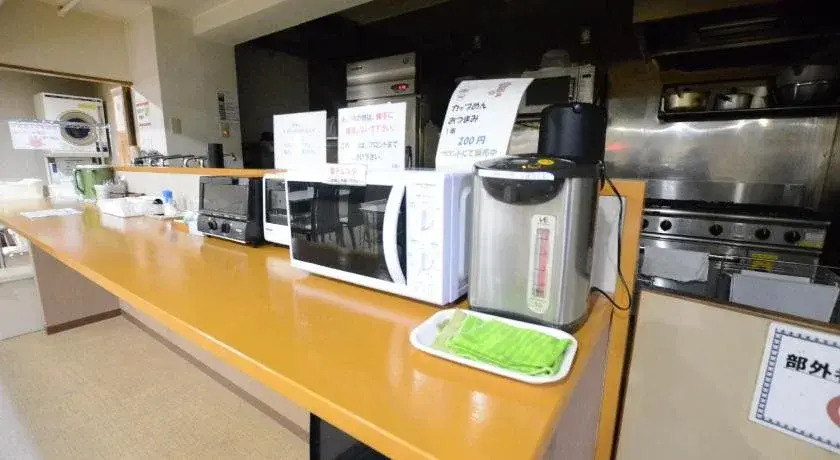 Kumamoto Capsule Hotel - Hostel, Caters to Men