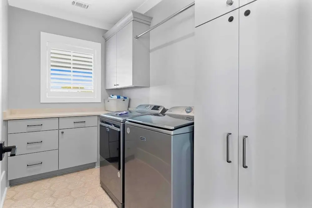 712 Ocean Blvd by Avantstay New Construction w/ Pool, Game Zone, Private Beach Access, and Oceanfront Views