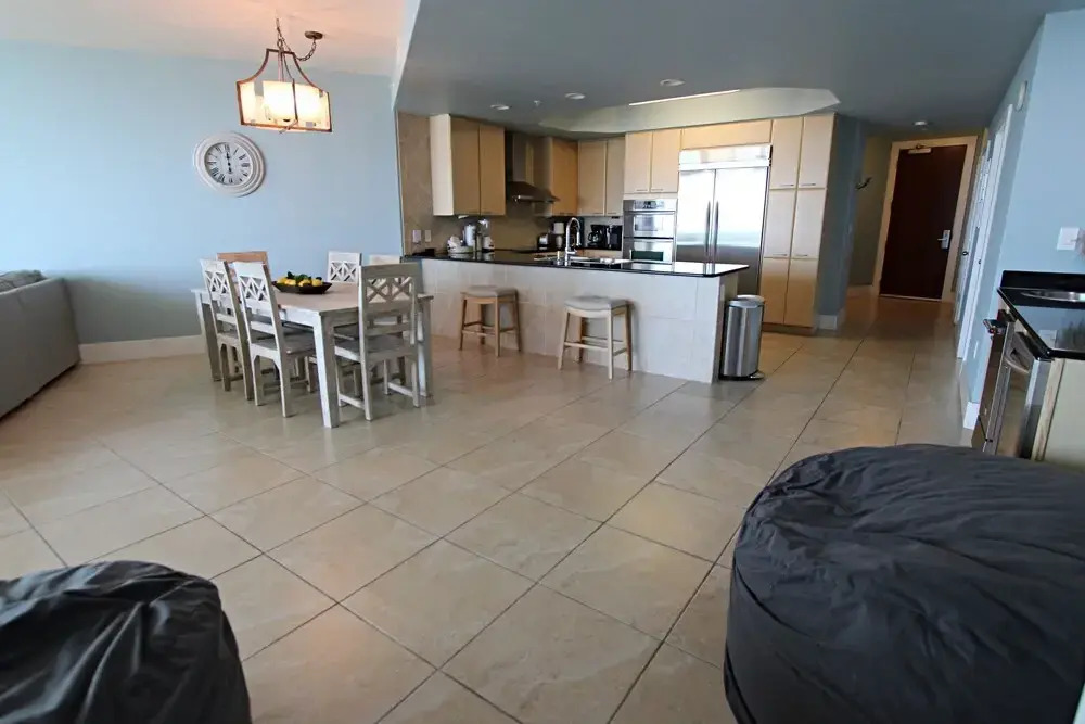Caribe C-514 3 Bedroom Condo by RedAwning