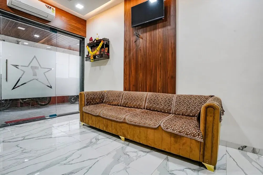 FabHotel New 7 Star