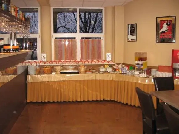 Hotel Thelena
