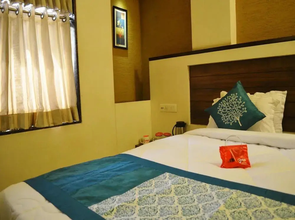OYO 2430 Hotel Apex