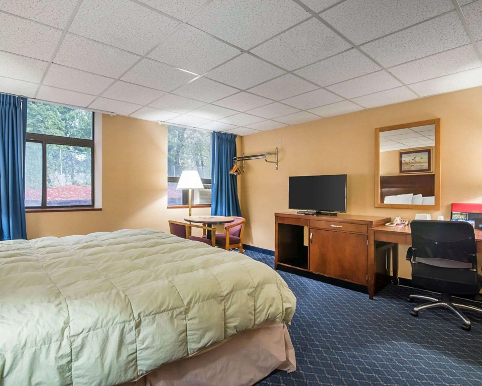 Econo Lodge Manchester