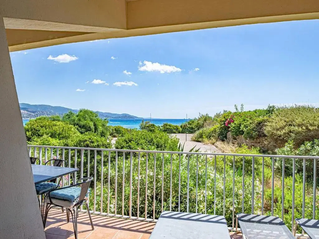 Appartement Le Lavandou, 3 pièces, 6 personnes - FR-1-610-69
