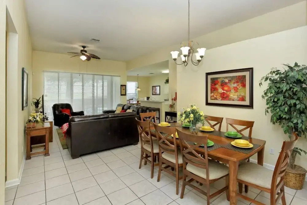 Deluxe Spacious Resort Home Close to Disney