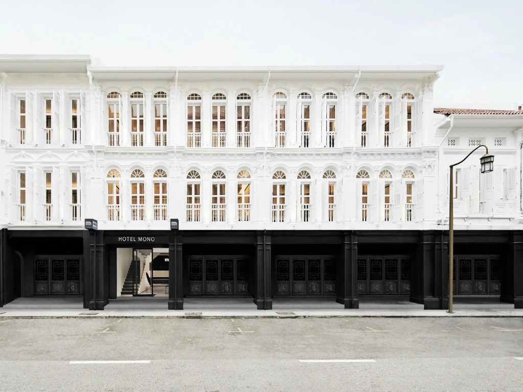 Dragon Court Hotel