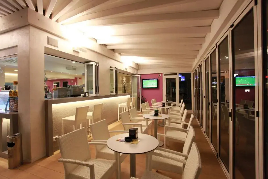 Hotel Lux