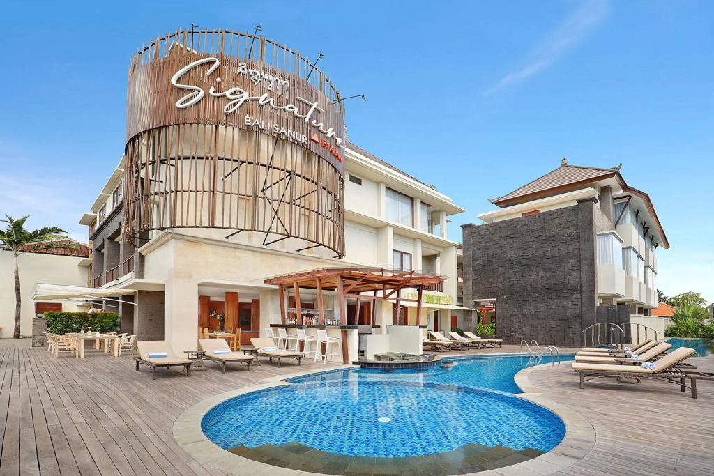 Palette Signature Hotel