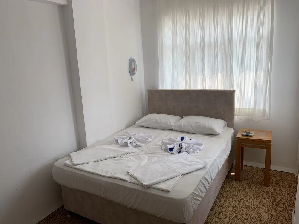 Ayapam Hotel