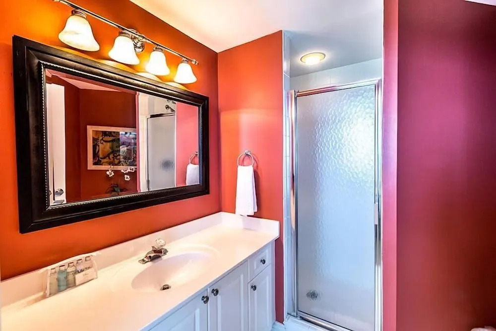 LATITUDE ADJUSTMENT 3 Bedroom Holiday Home by Five Star Properties