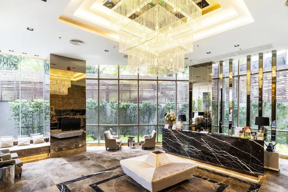 Alluring at Phromphong By Favstay