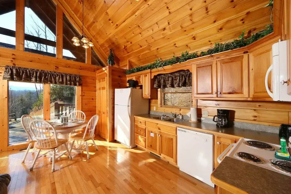 Hugs n Kisses 1 Br cabin by RedAwning