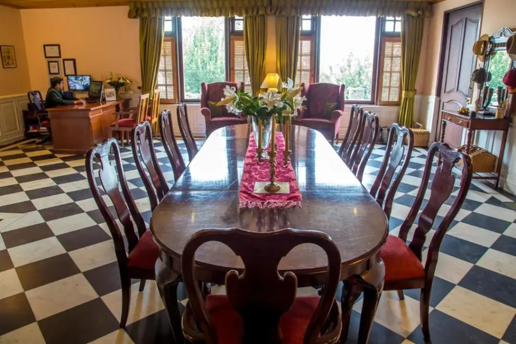 Mahasu House
